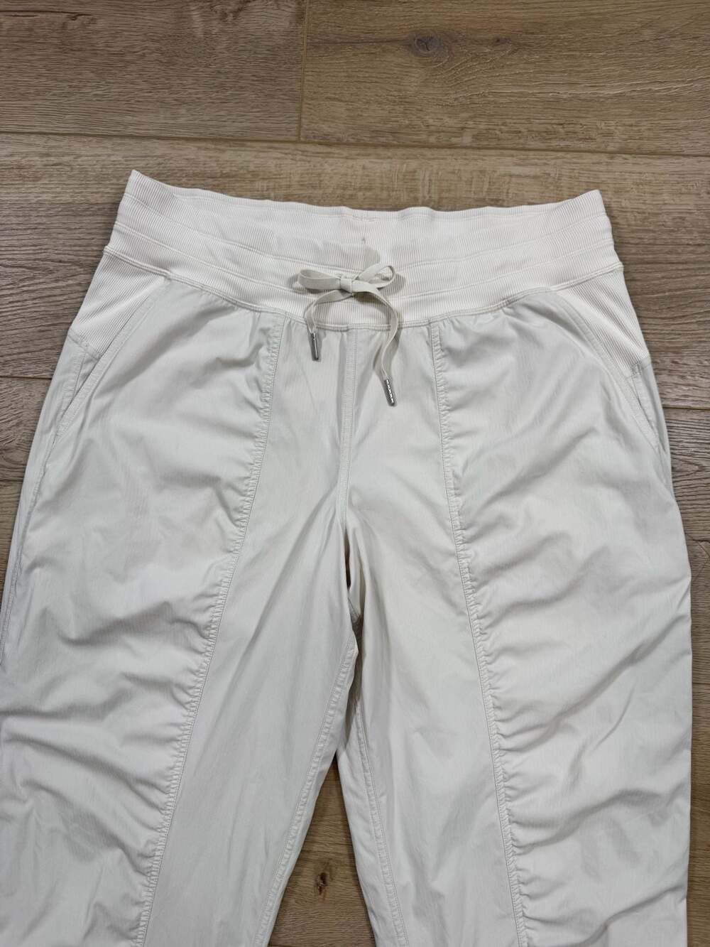 Lululemon White Lined Mid Rise Jogger Pants Women’s Size 12 Athleisure - Picture 4 of 16